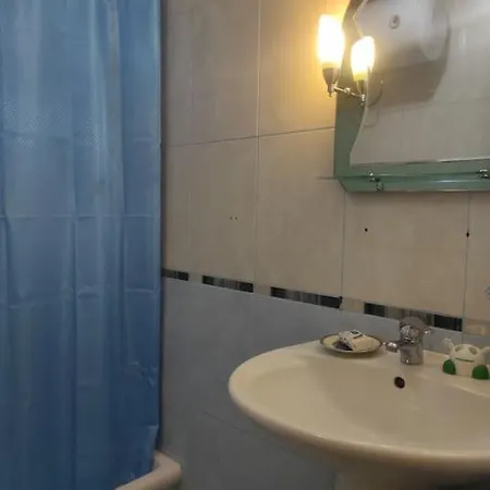 Center Apartment *